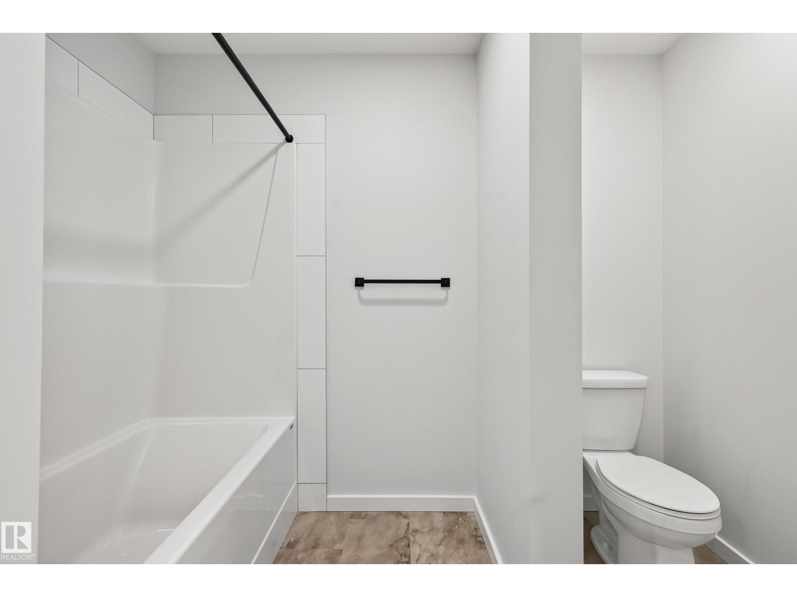 20711 24 AV NW, Edmonton