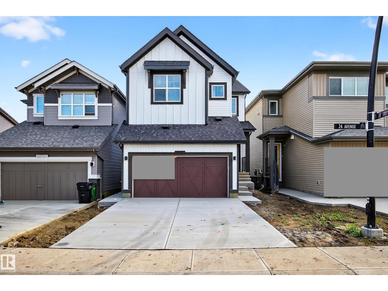 20711 24 AV NW, Edmonton