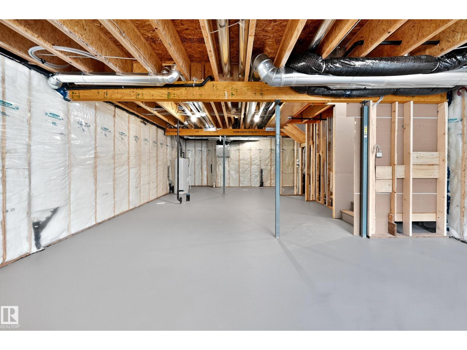 20711 24 AV NW, Edmonton