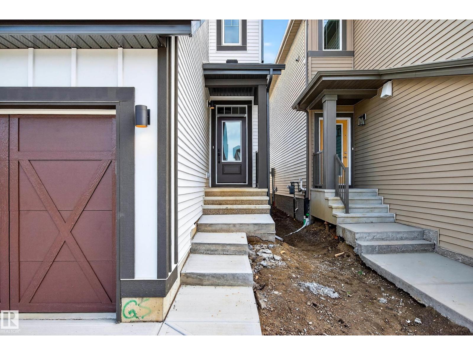 20711 24 AV NW, Edmonton