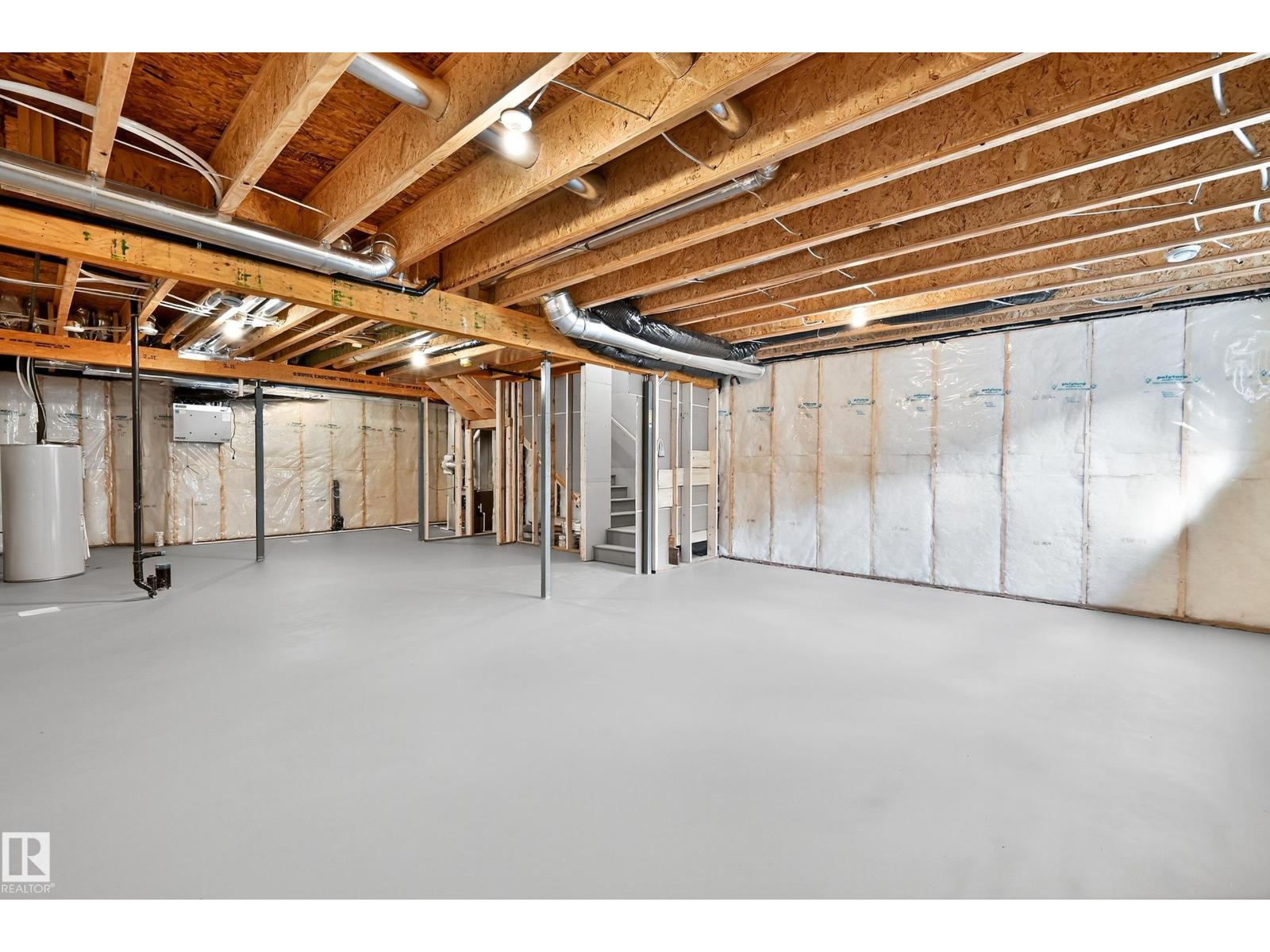 20711 24 AV NW, Edmonton