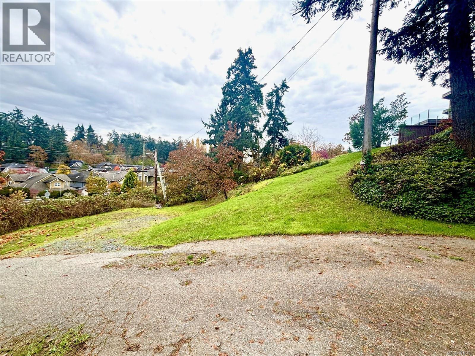  3904 Wilkinson Road, Saanich