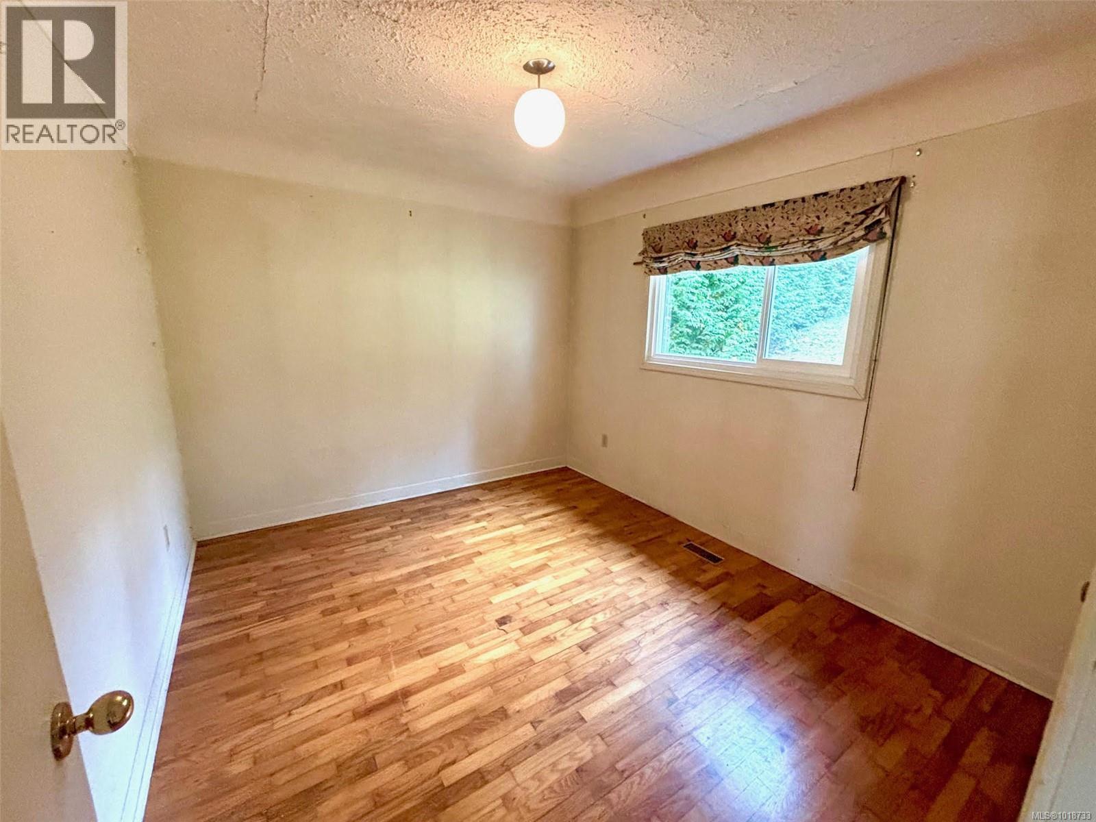  3904 Wilkinson Road, Saanich