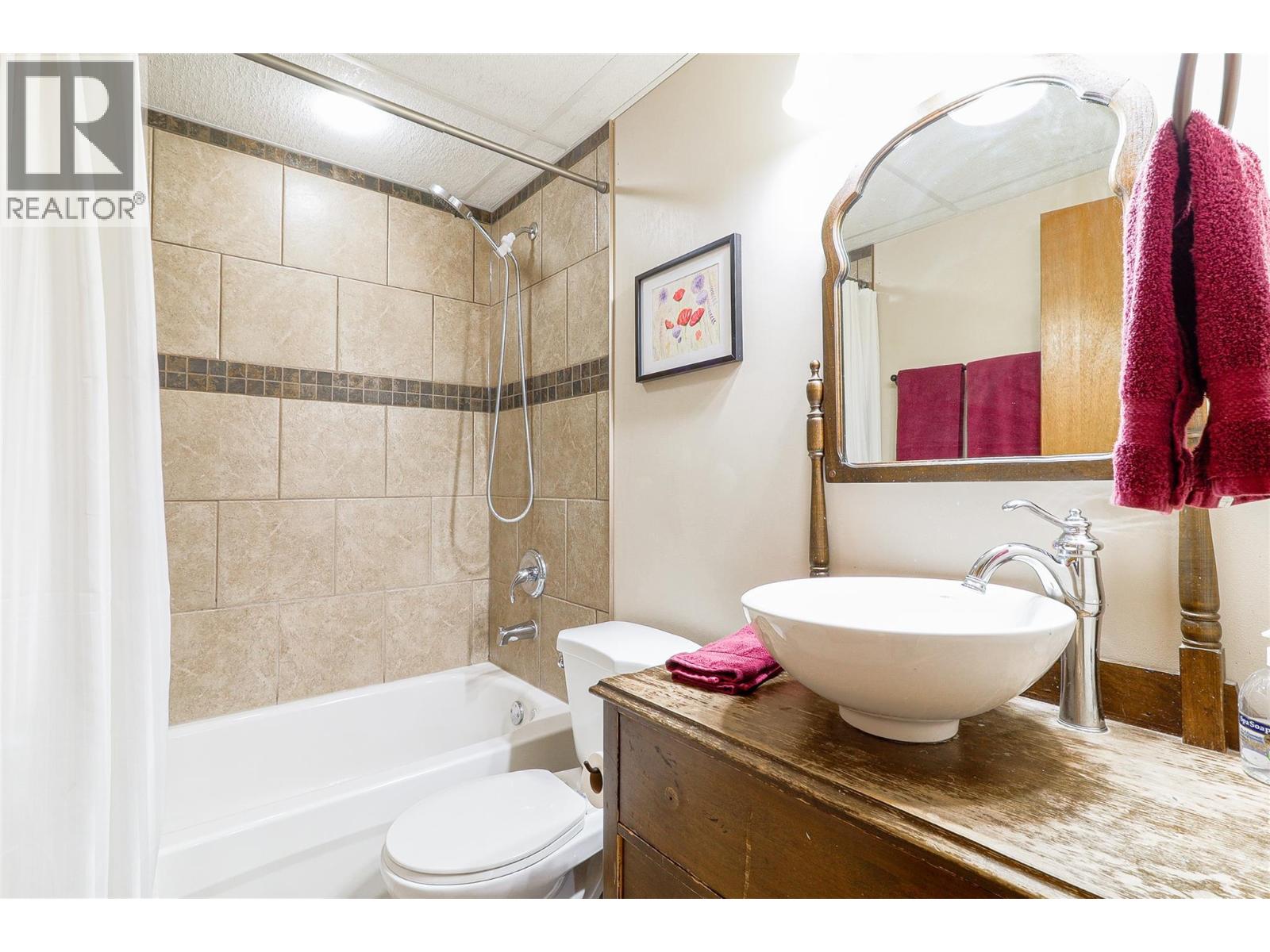 417 6TH Avenue, Invermere