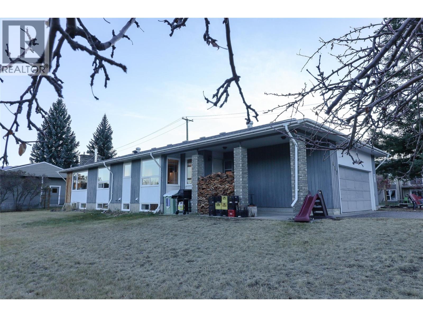 417 6TH Avenue, Invermere