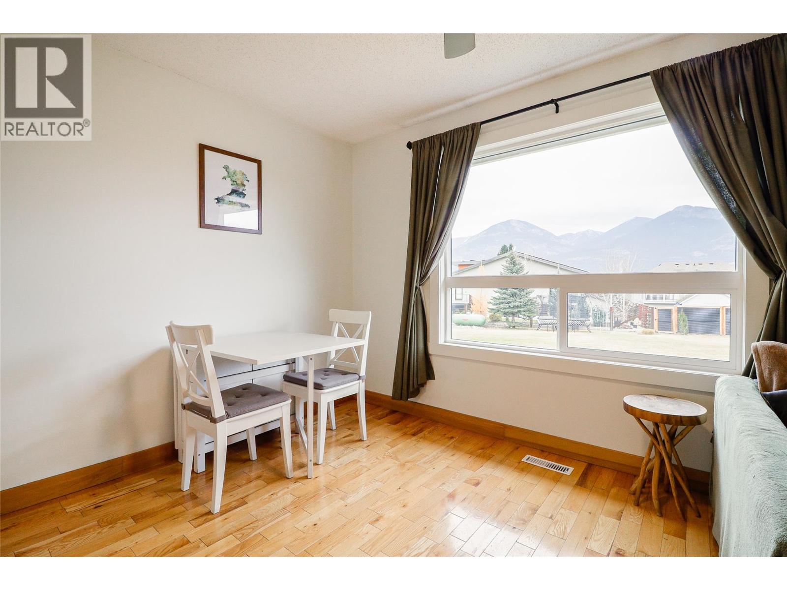 417 6TH Avenue, Invermere