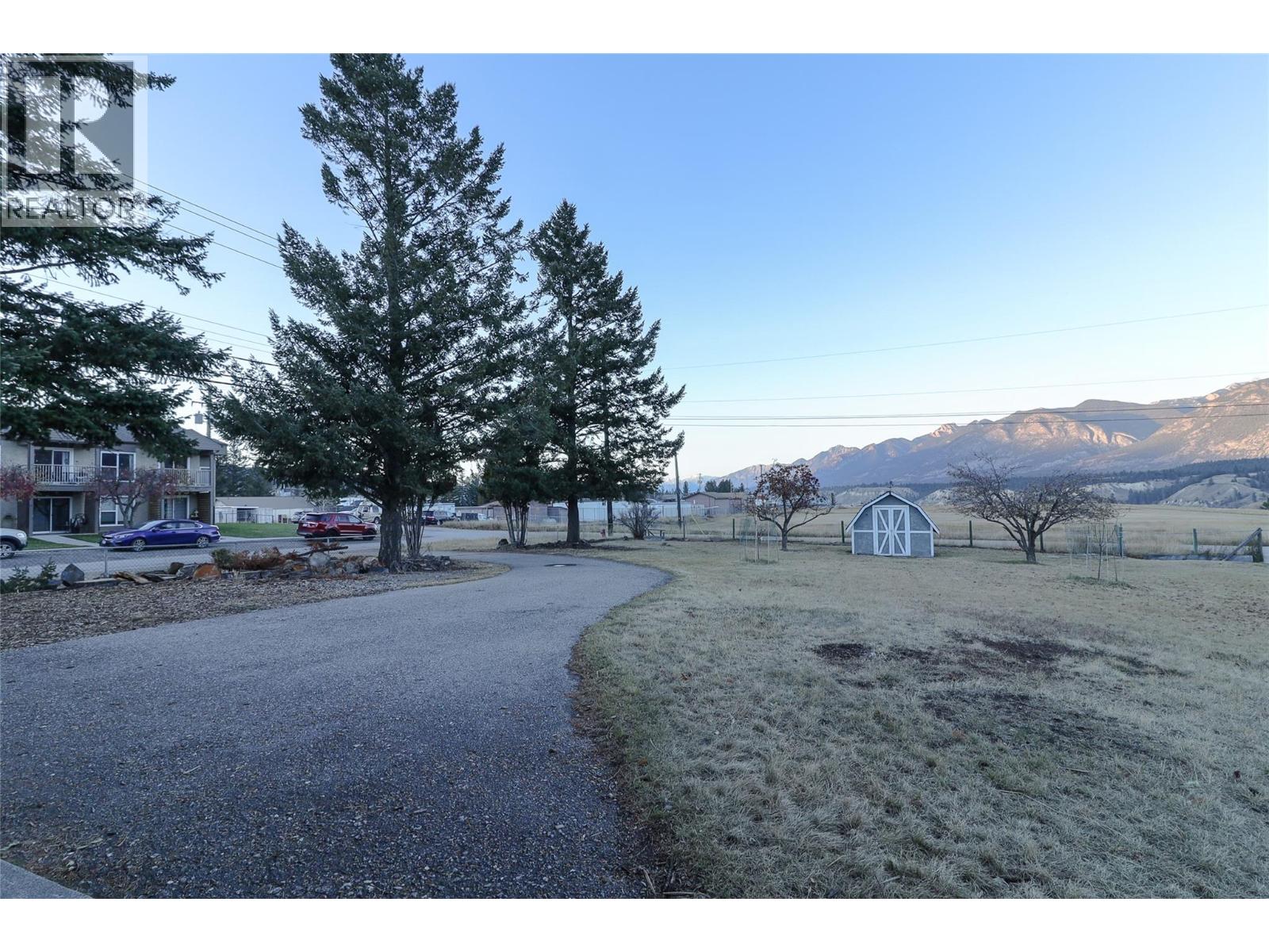417 6TH Avenue, Invermere