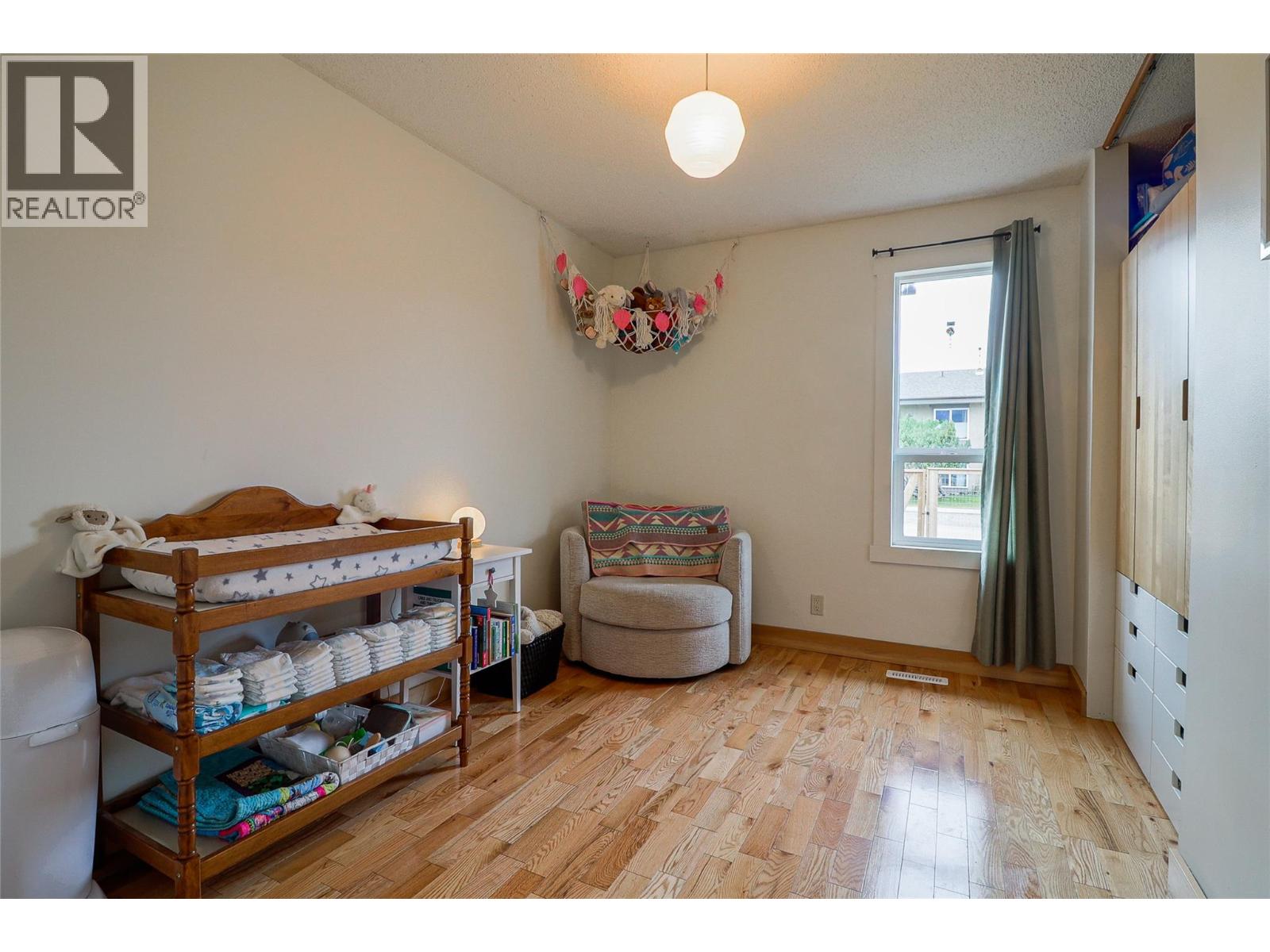 417 6TH Avenue, Invermere