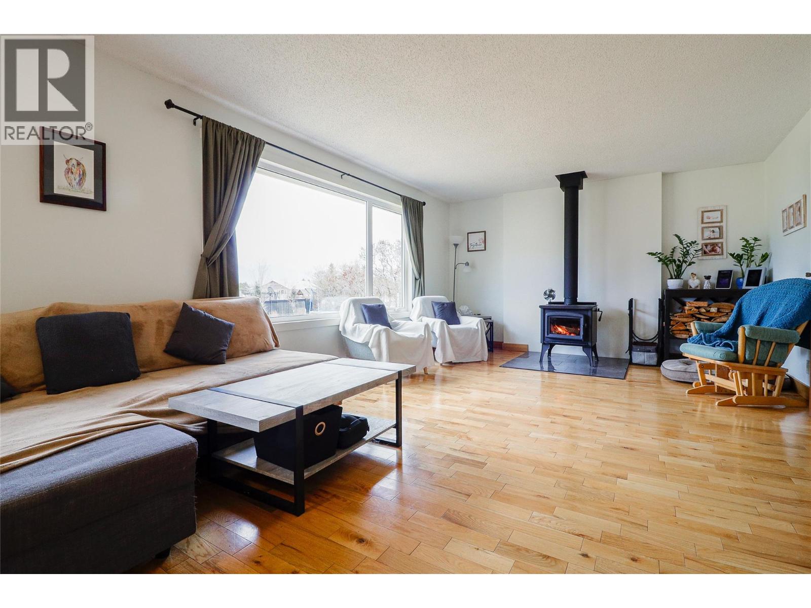 417 6TH Avenue, Invermere