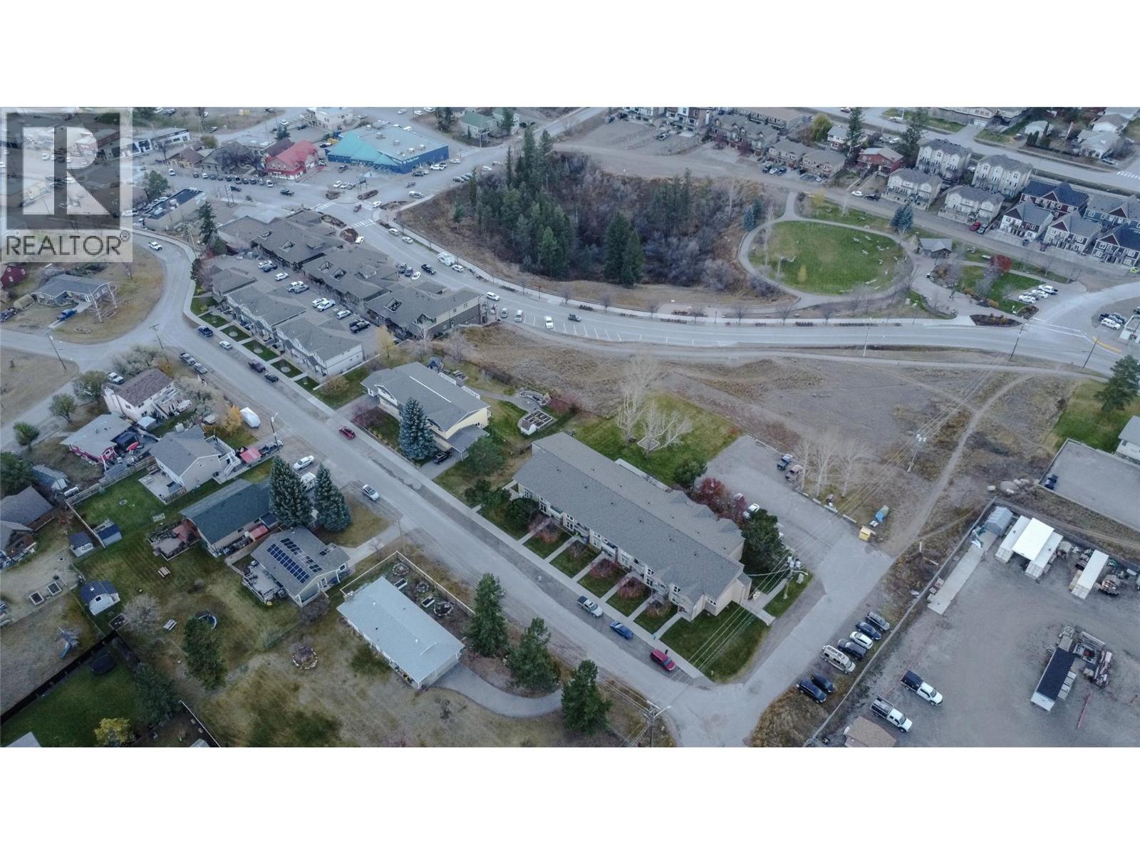 417 6TH Avenue, Invermere