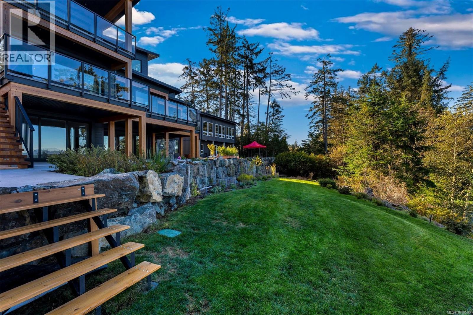 7210 Sea Cliff Rd, Sooke - Exteriors - Photo 6