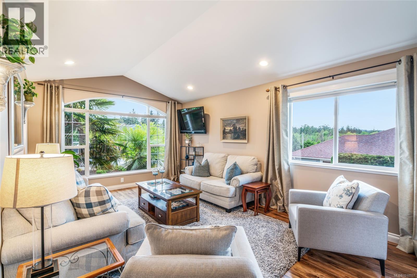 1623 Stone Lake Dr, Nanoose Bay