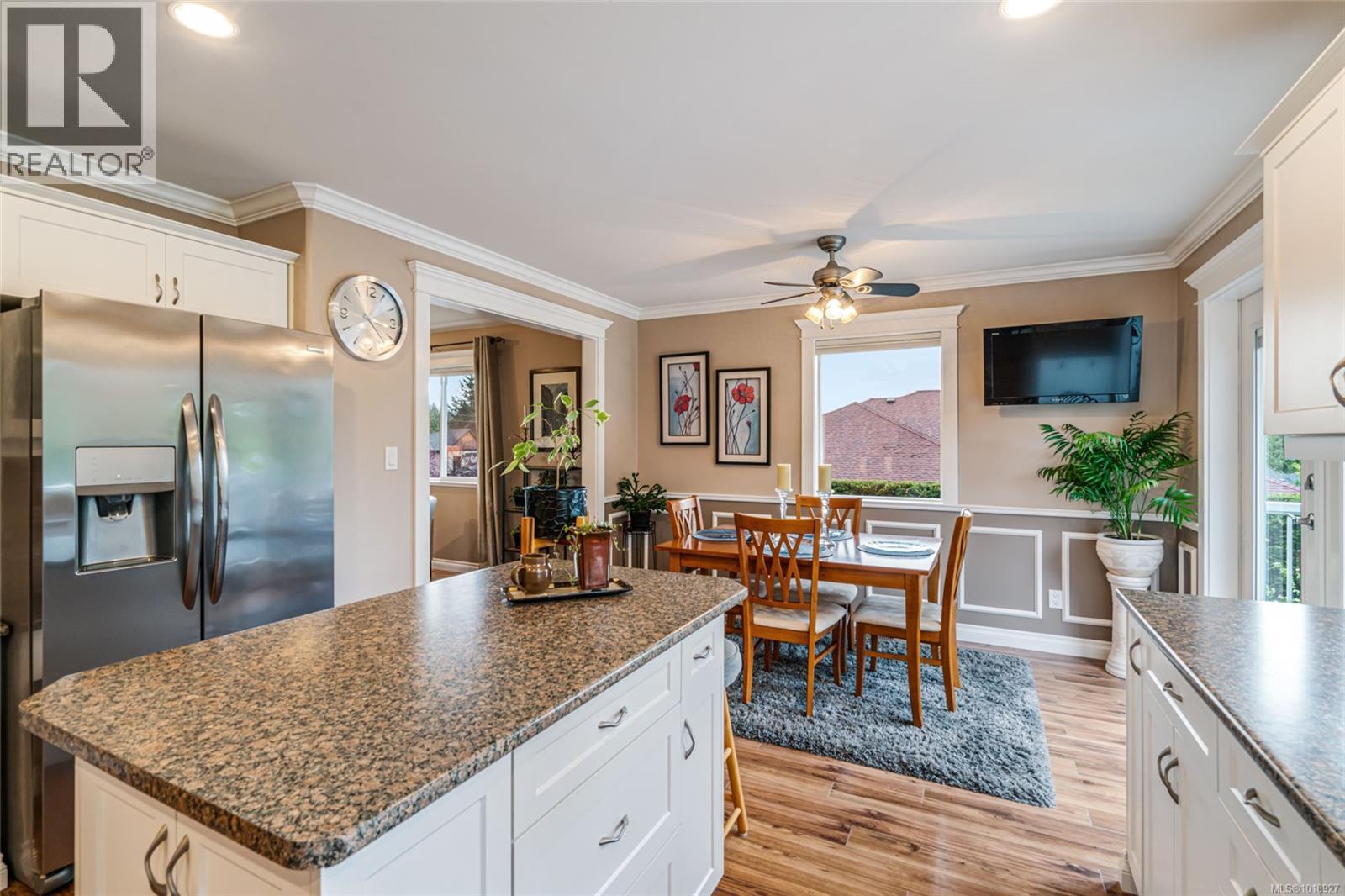 1623 Stone Lake Dr, Nanoose Bay