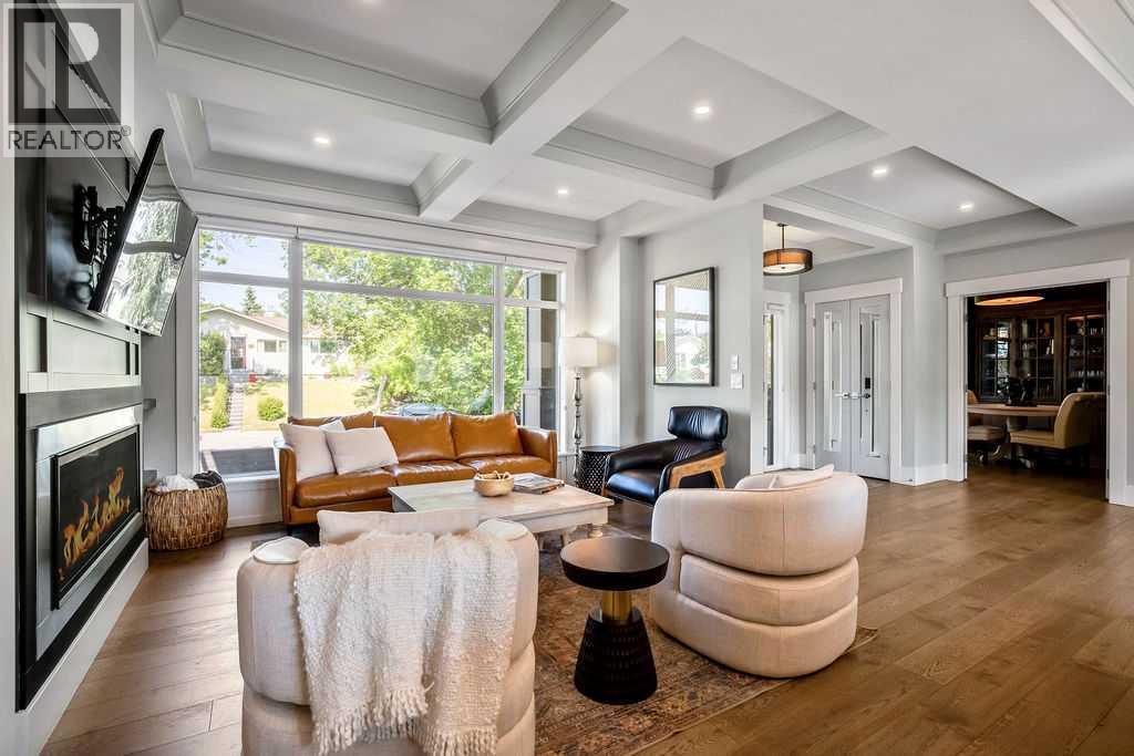 Single Family House for Sale in  White Oak Crescent SW Wildwood Calgary 