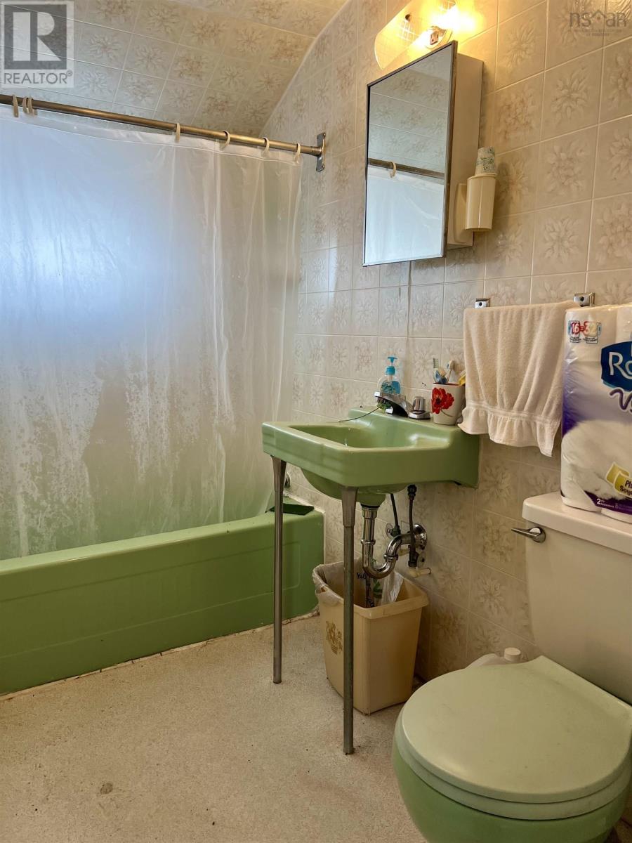 Property 15 of 31 of 647 East Green Harbour Road