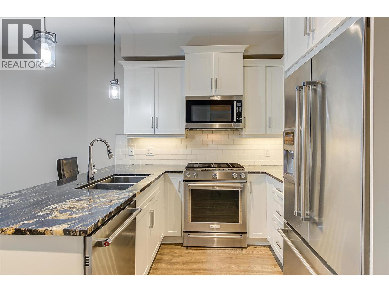 42 3359 Cougar Road, West Kelowna