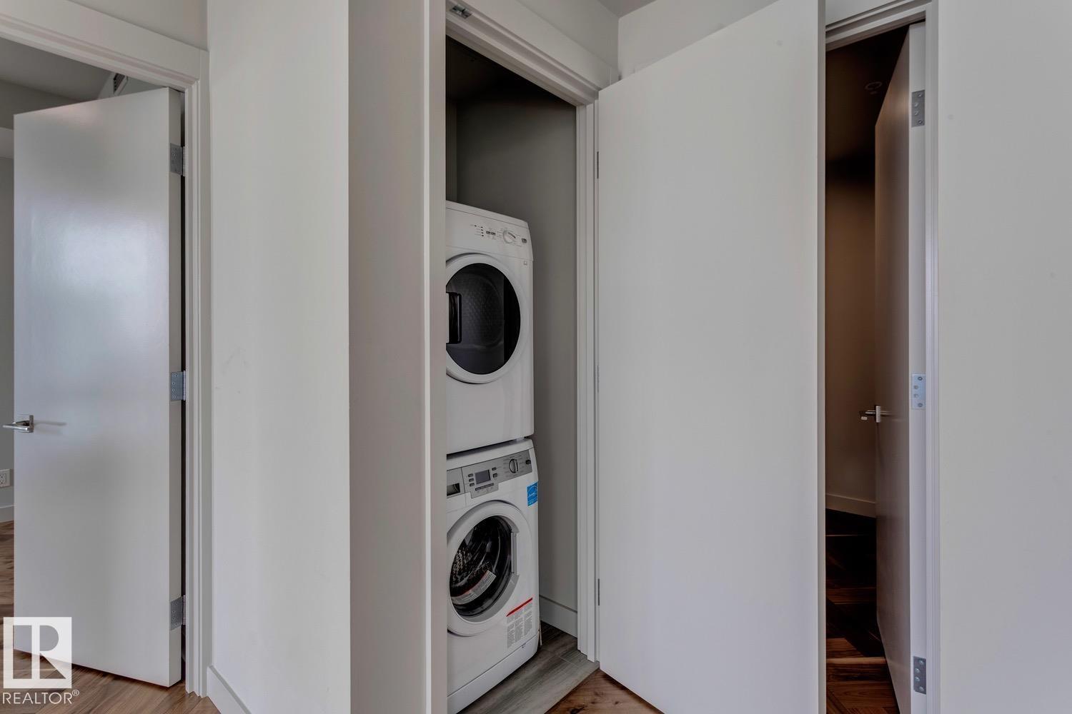 #4503 10360 102 NW NW, Edmonton