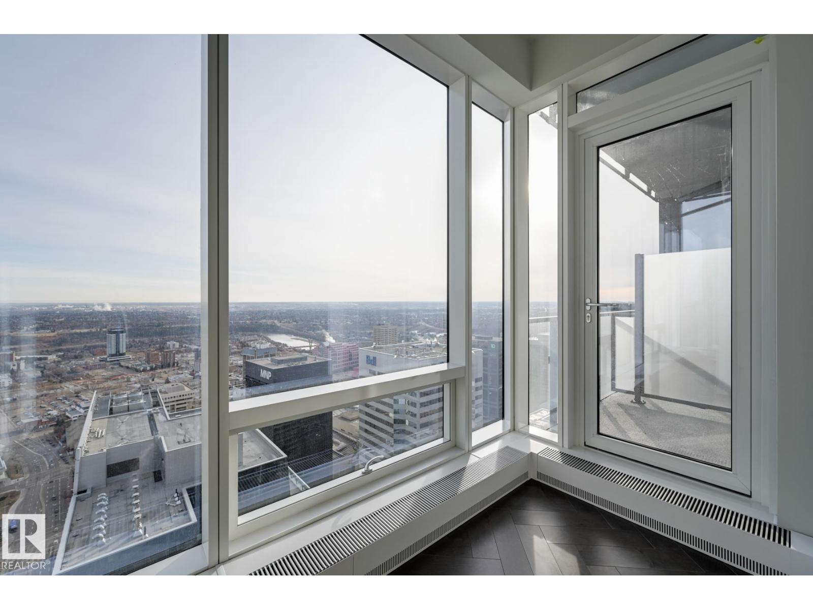 #4503 10360 102 NW NW, Edmonton