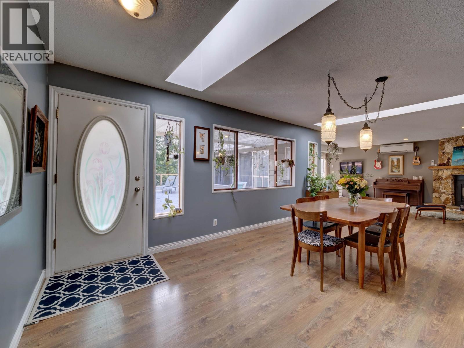 143 PRATT ROAD, Gibsons