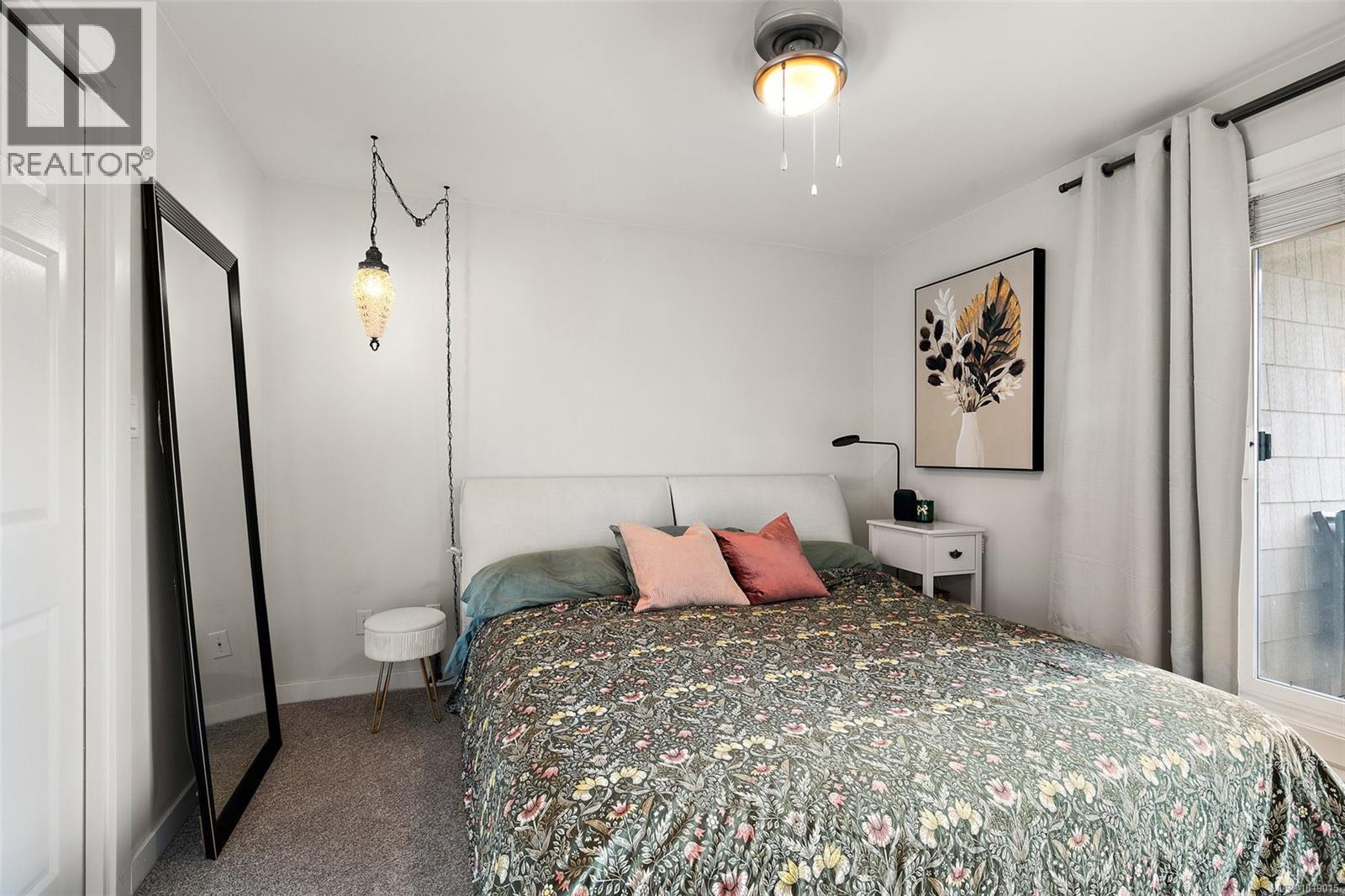 311 3010 Washington Avenue, Victoria