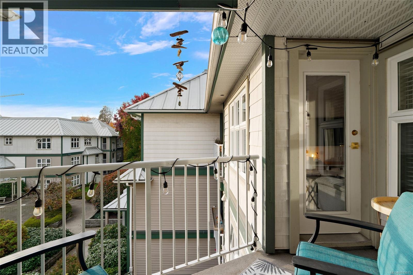 311 3010 Washington Avenue, Victoria