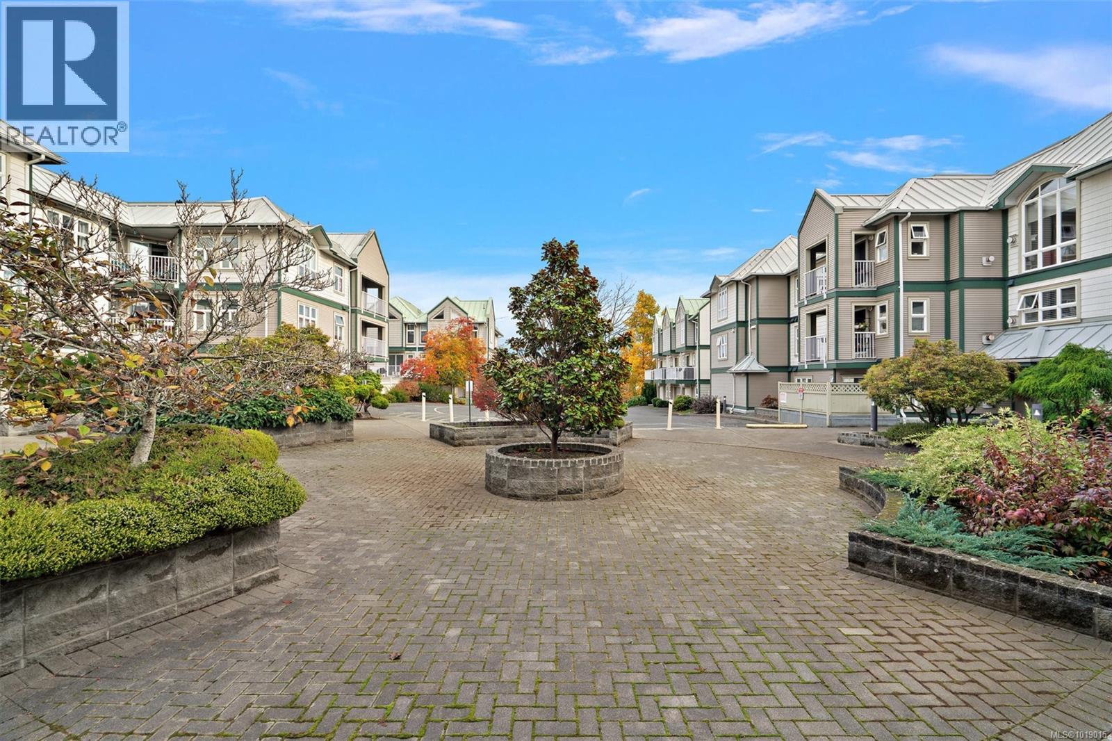 311 3010 Washington Avenue, Victoria