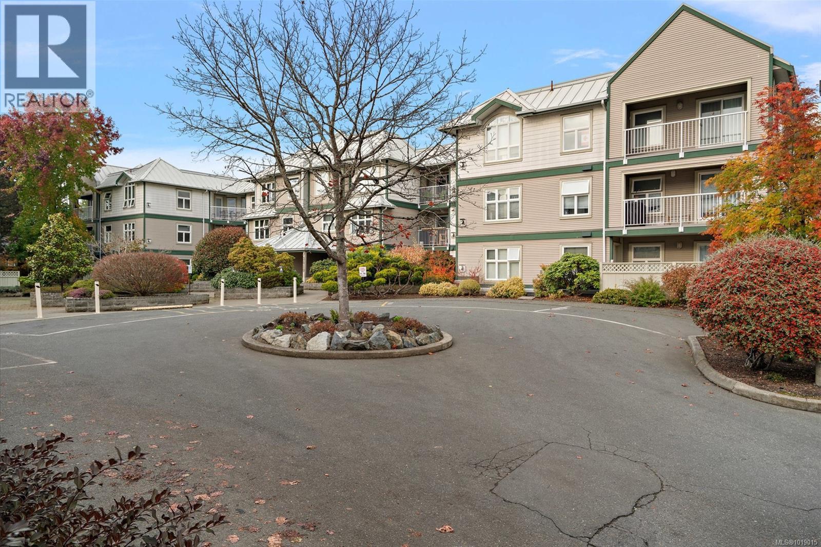 311 3010 Washington Avenue, Victoria