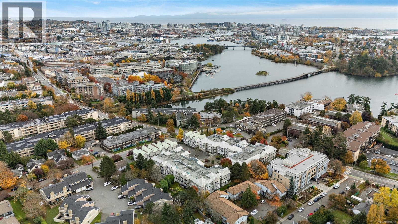 311 3010 Washington Avenue, Victoria