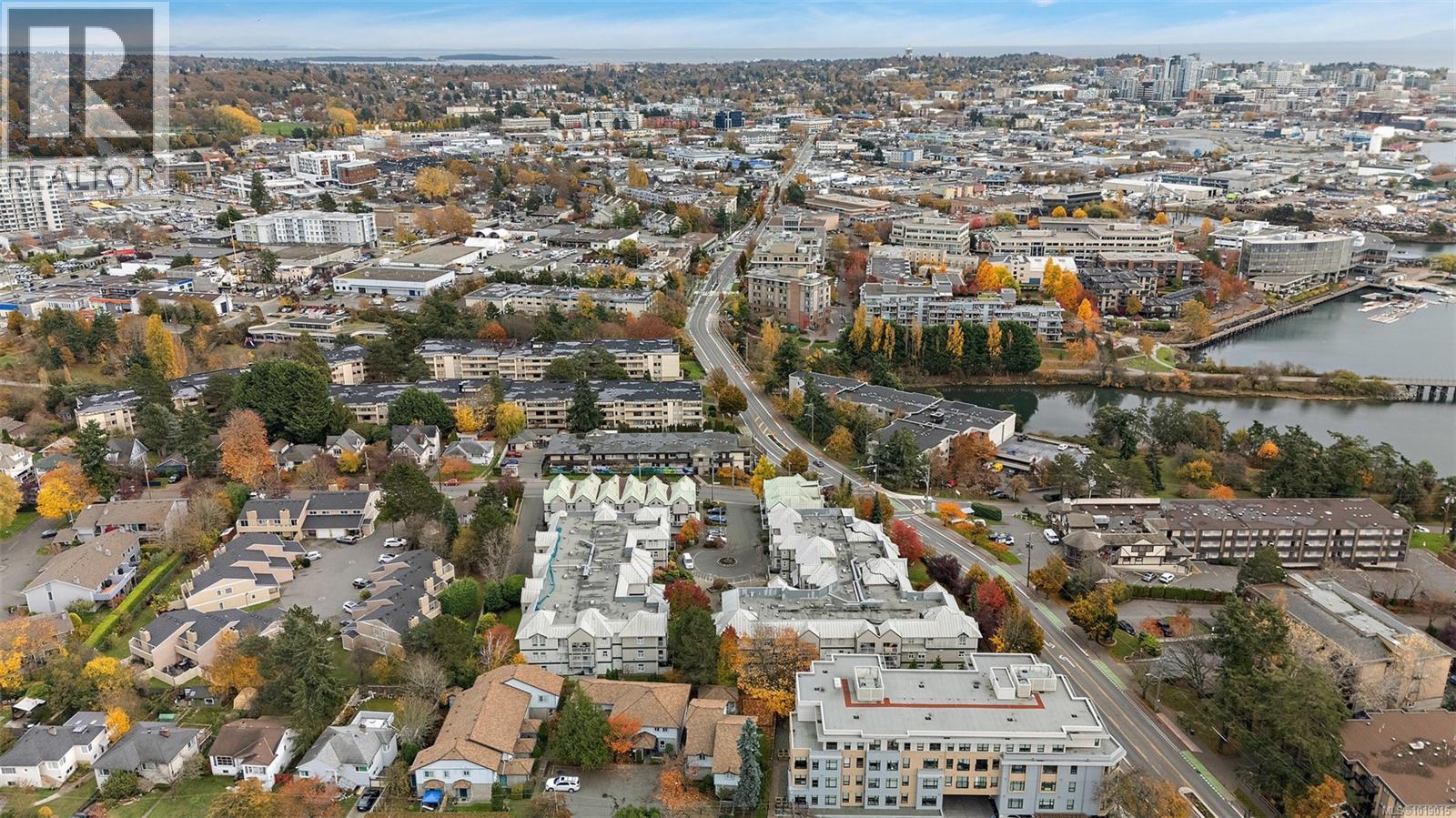 311 3010 Washington Avenue, Victoria