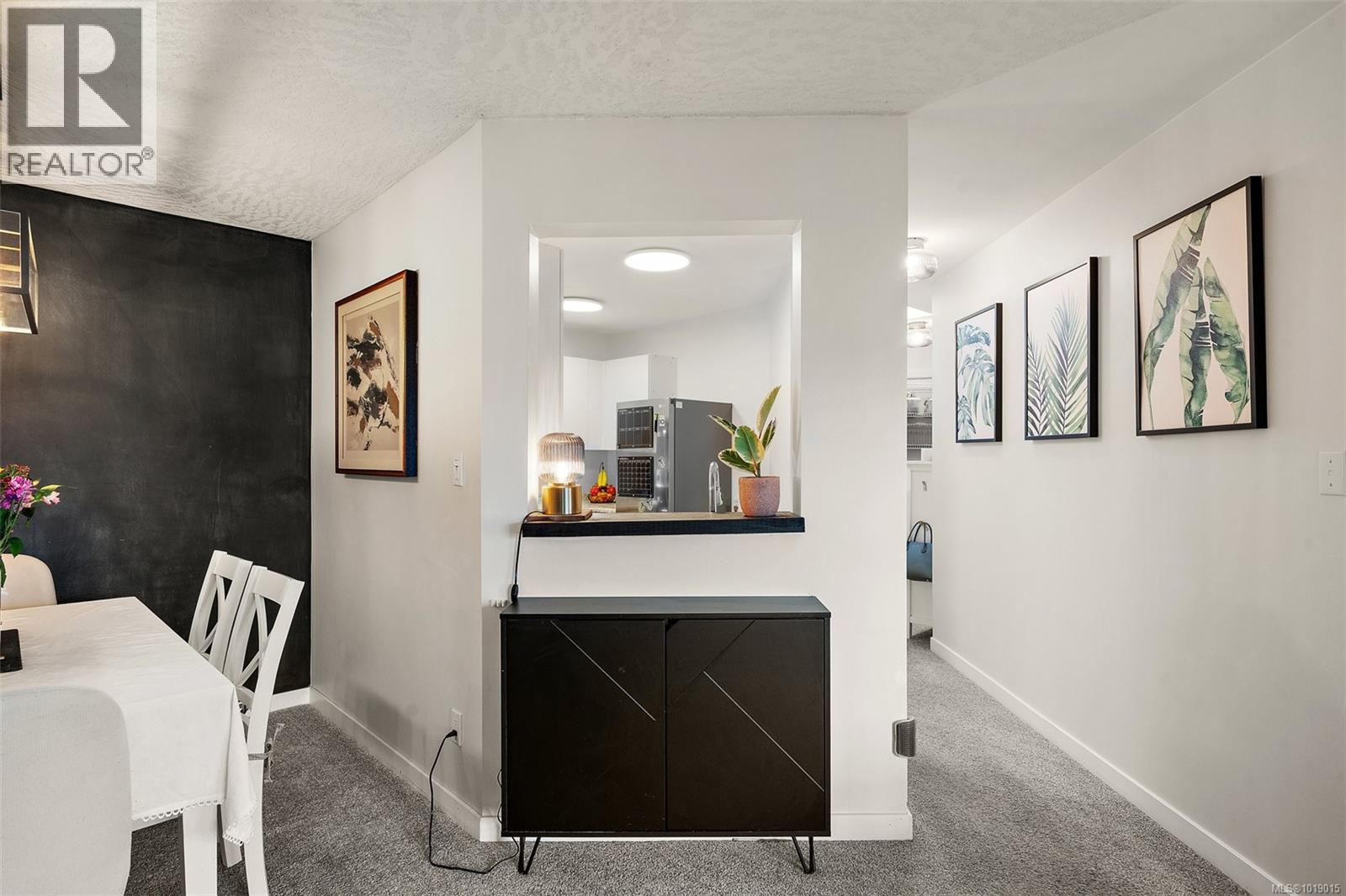 311 3010 Washington Avenue, Victoria