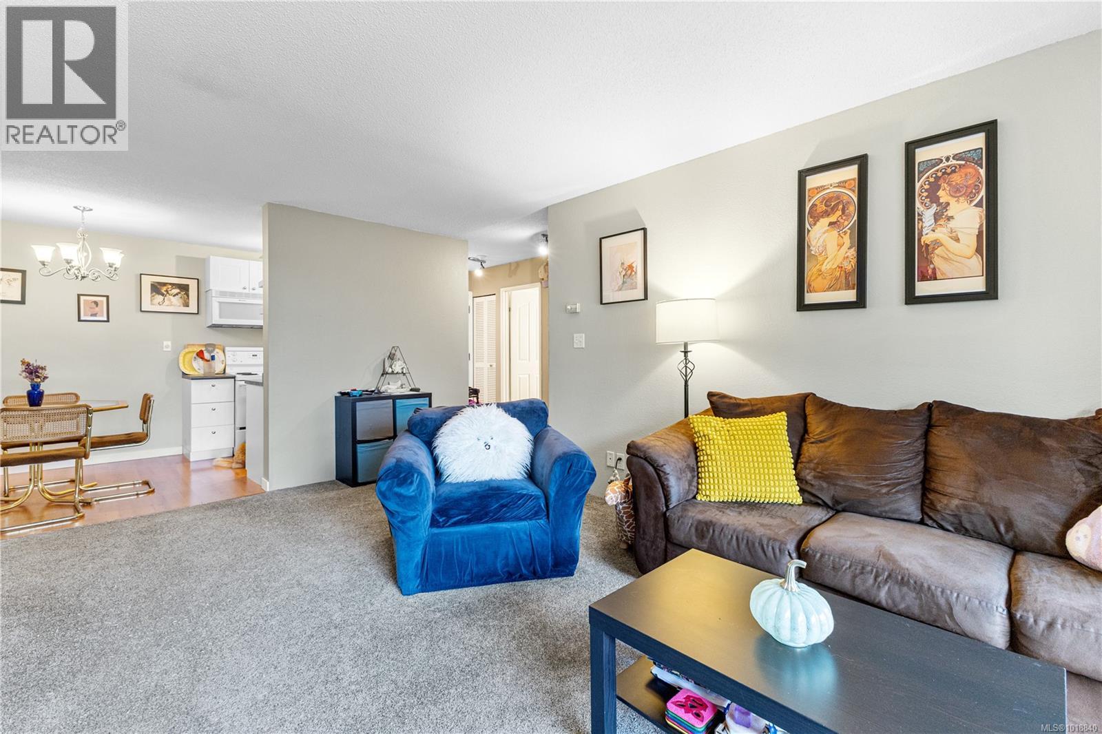 309 3277 Glasgow Avenue, Saanich