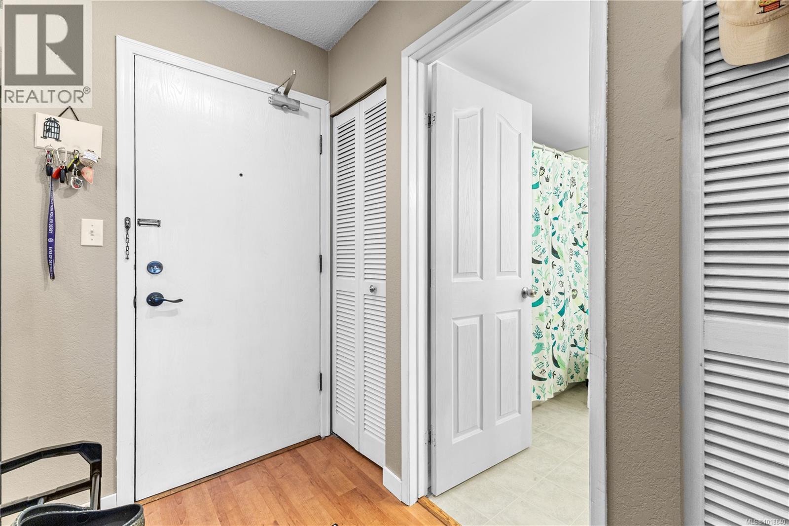 309 3277 Glasgow Avenue, Saanich