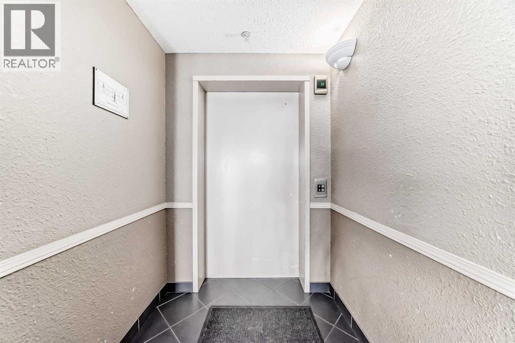 Single Family House for Sale in   Country Village Bay NE Country Hills Village Calgary 