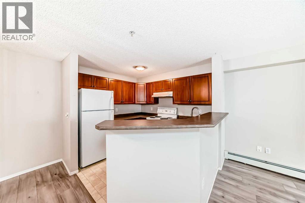 Single Family House for Sale in   Country Village Bay NE Country Hills Village Calgary 