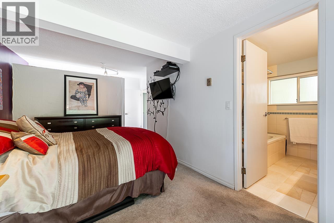 5651 WESTHAVEN ROAD, West Vancouver