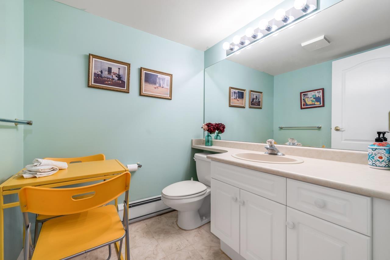 101 15111 RUSSELL AVENUE, White Rock