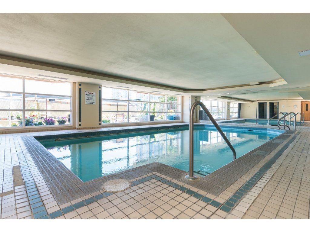 101 15111 RUSSELL AVENUE, White Rock