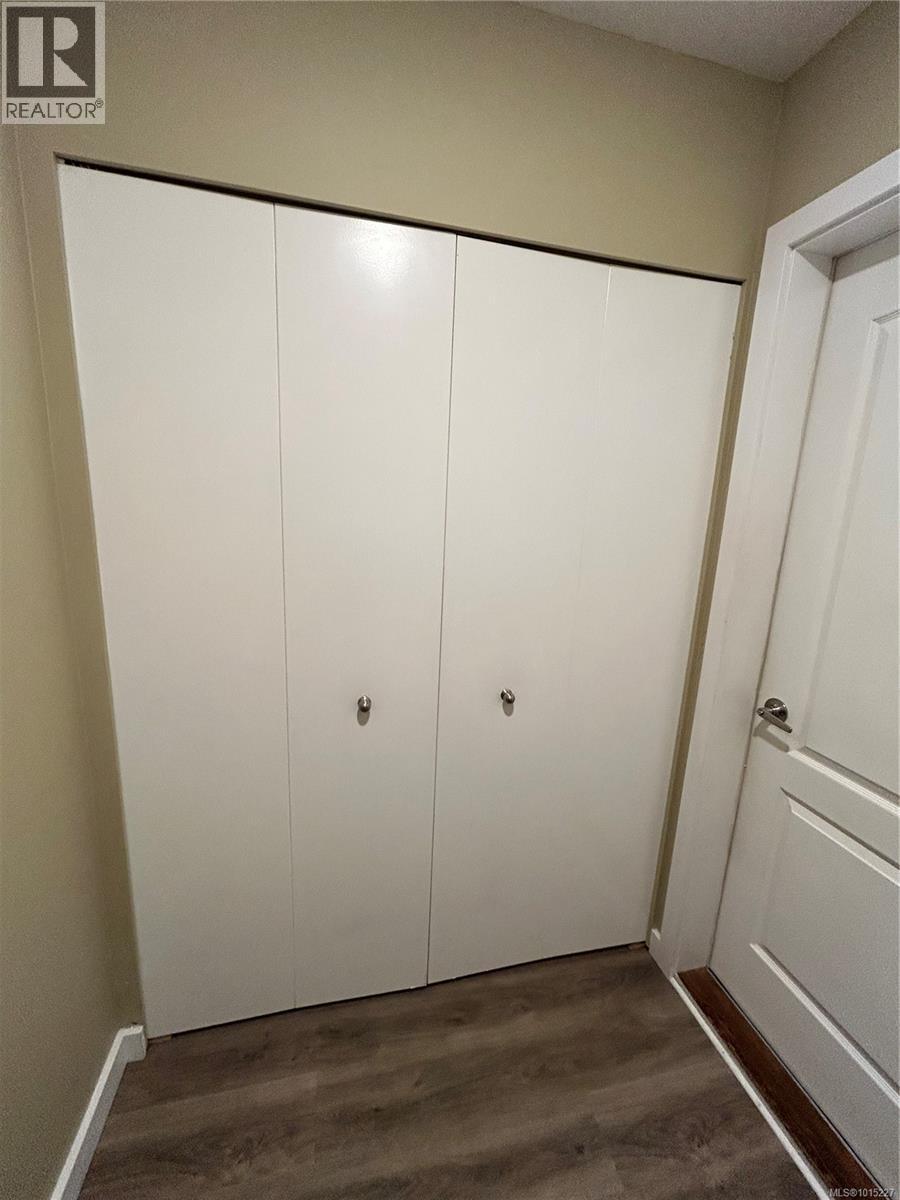 3619 Park Lane, Cobble Hill