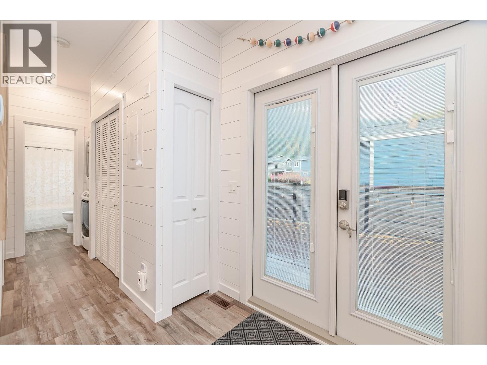 76 8843 97A Highway, Swansea Point