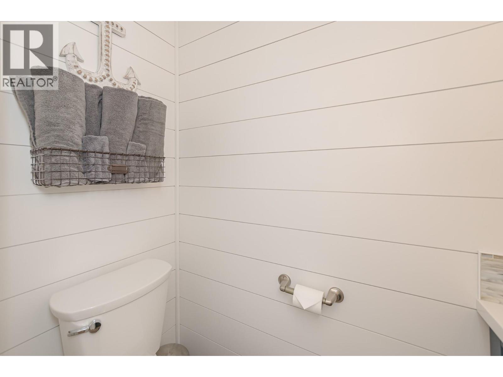 76 8843 97A Highway, Swansea Point