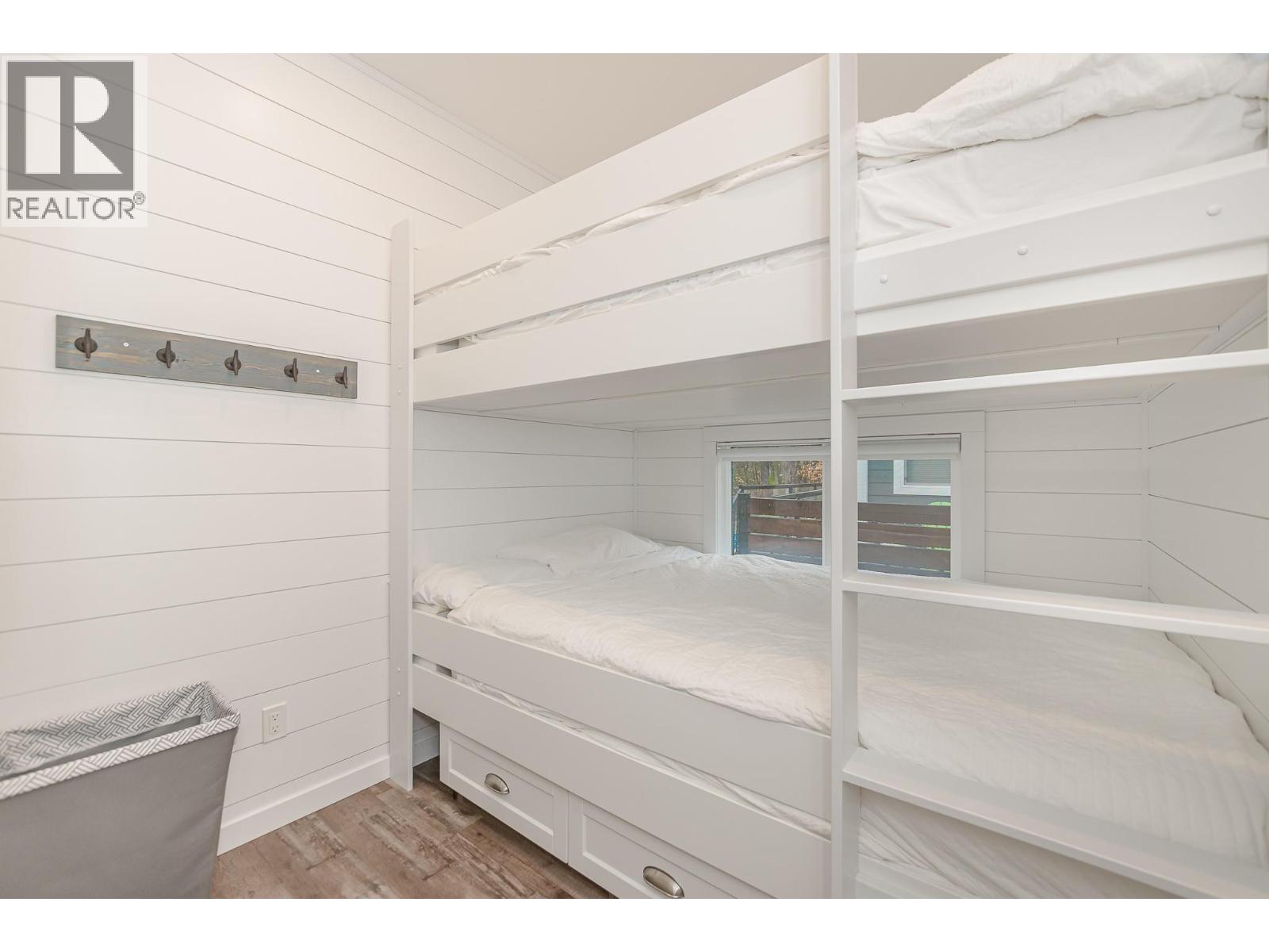 76 8843 97A Highway, Swansea Point