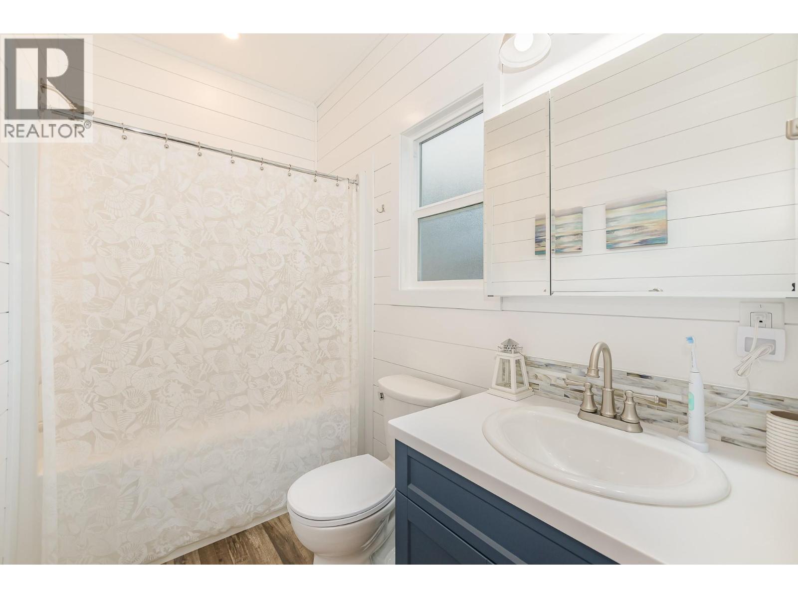 76 8843 97A Highway, Swansea Point