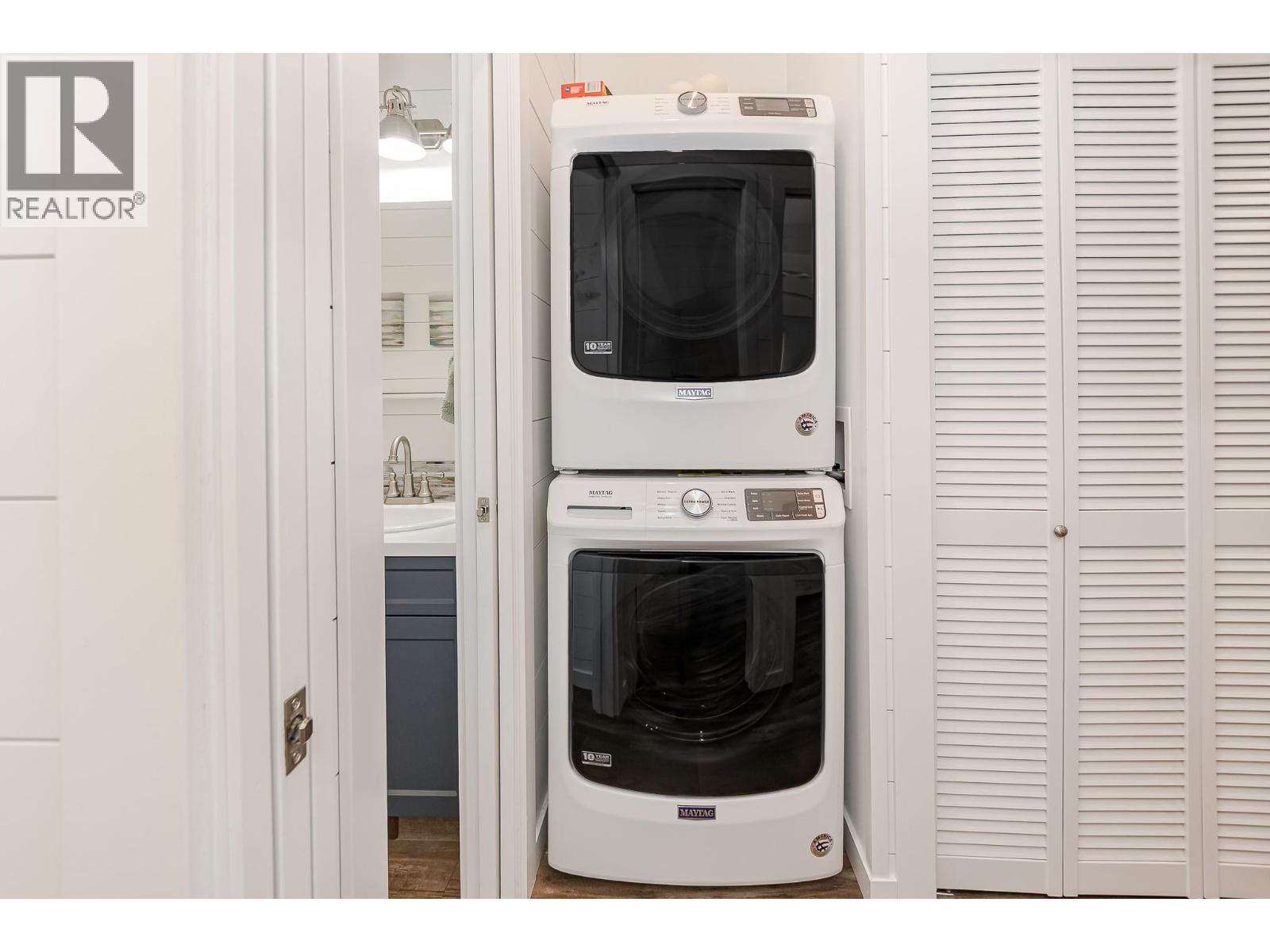 76 8843 97A Highway, Swansea Point