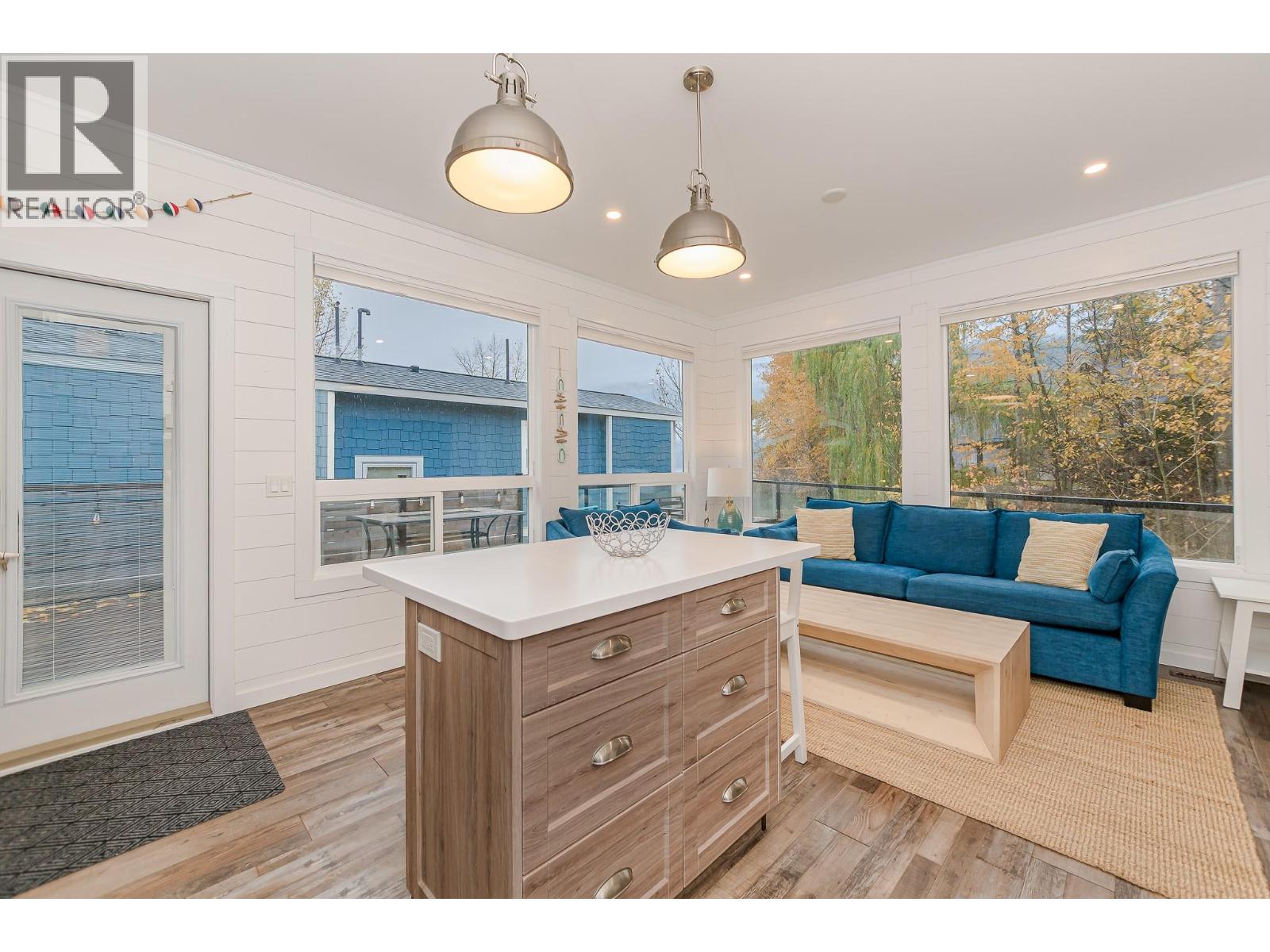 76 8843 97A Highway, Swansea Point