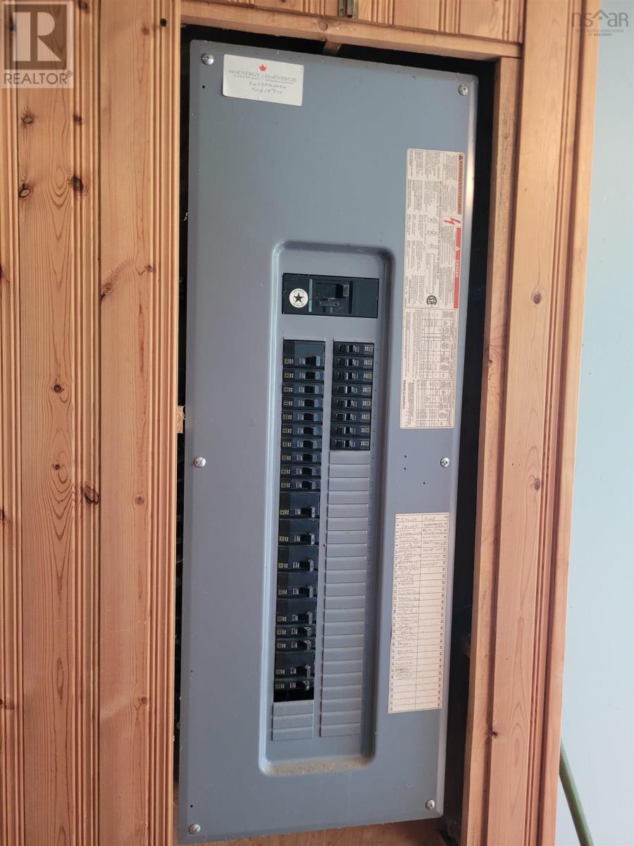 Property 35 of 43 of 221 Highway 8