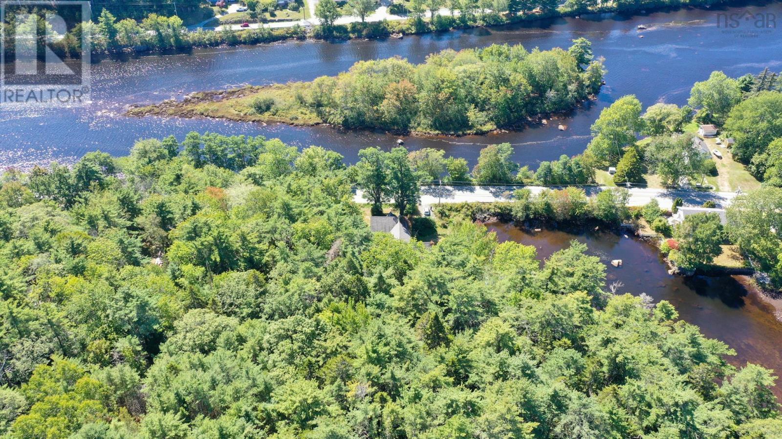 Property 41 of 43 of 221 Highway 8