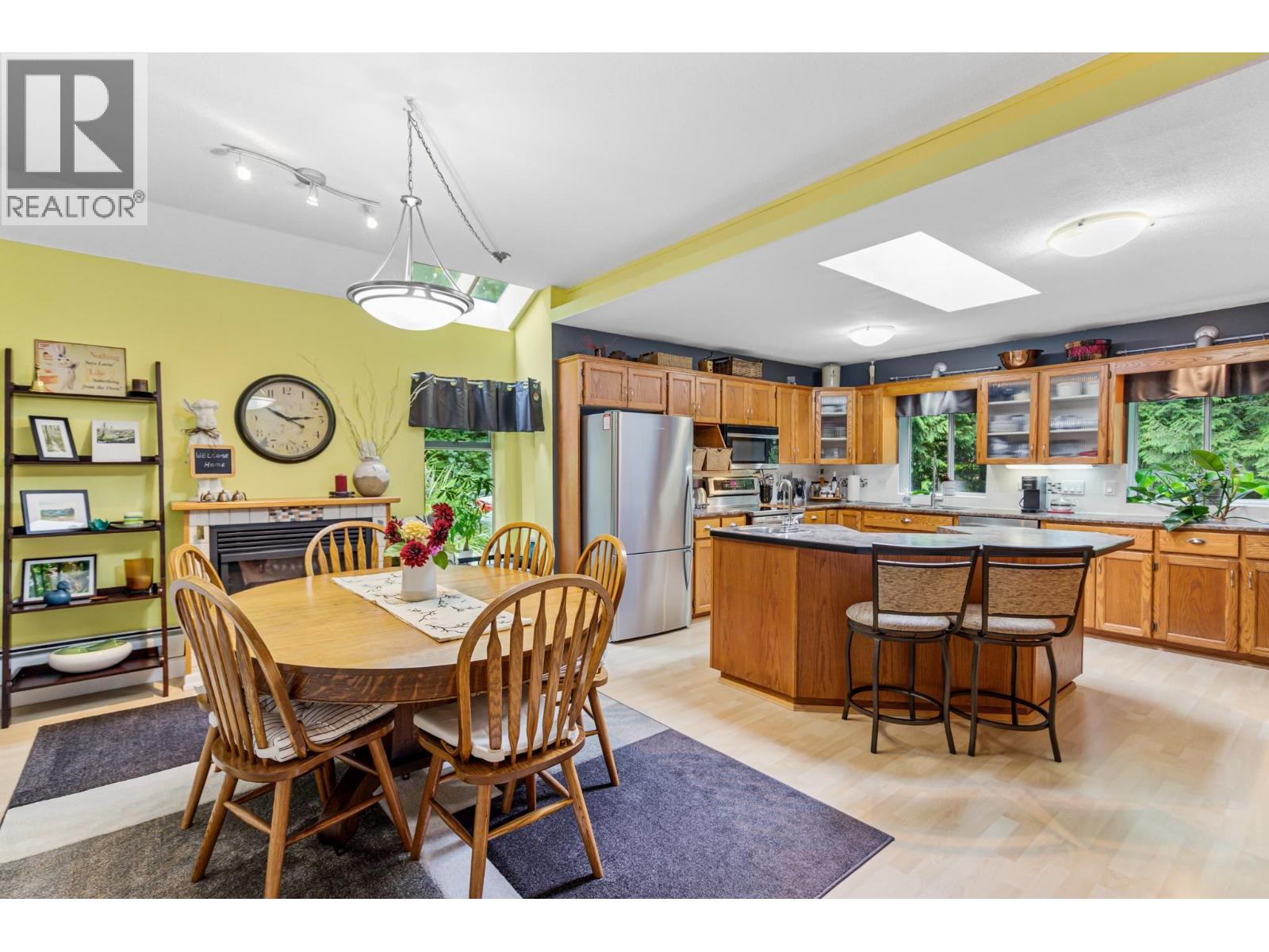 11193 284 STREET - Photo 4 of 35, Maple Ridge, British Columbia