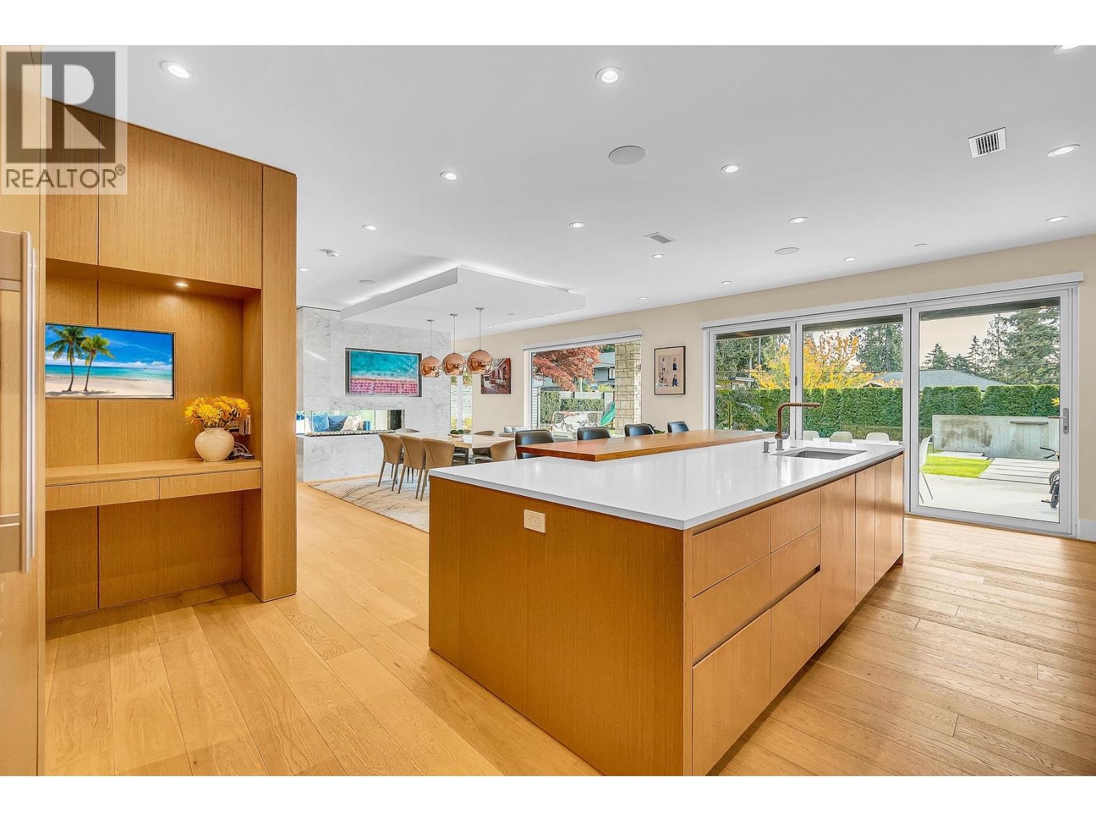 5141 SARITA AVENUE, North Vancouver