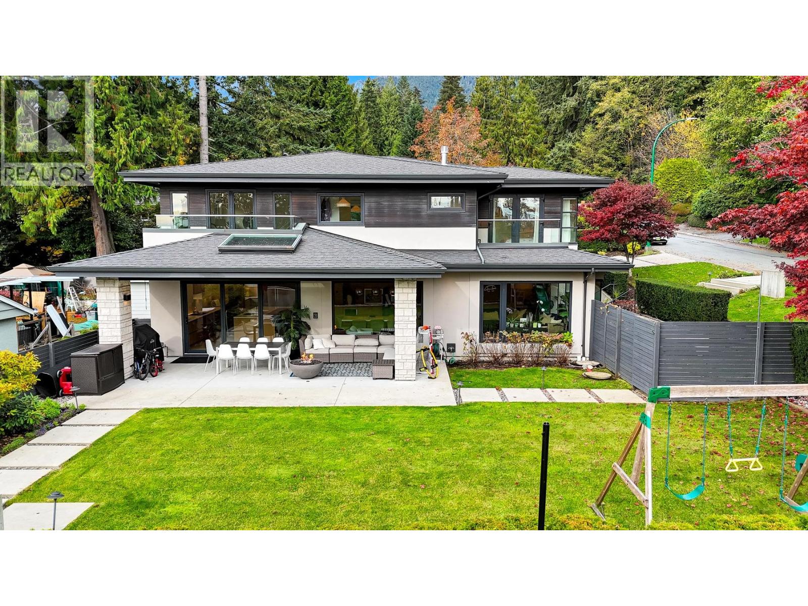 5141 SARITA AVENUE, North Vancouver