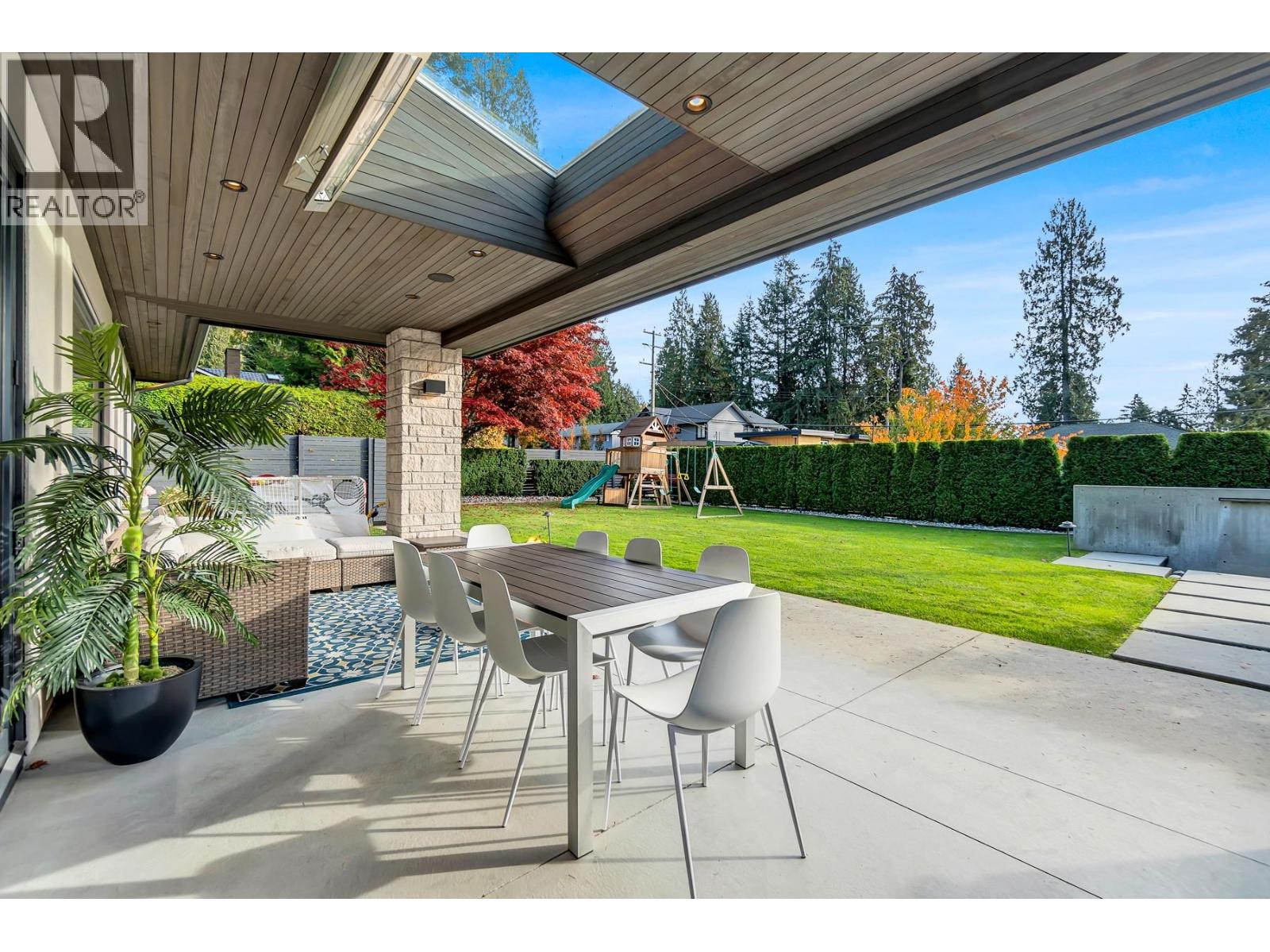 5141 SARITA AVENUE, North Vancouver